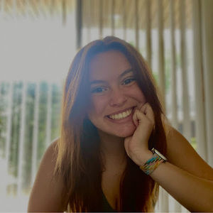 Meet your Posher, Julia